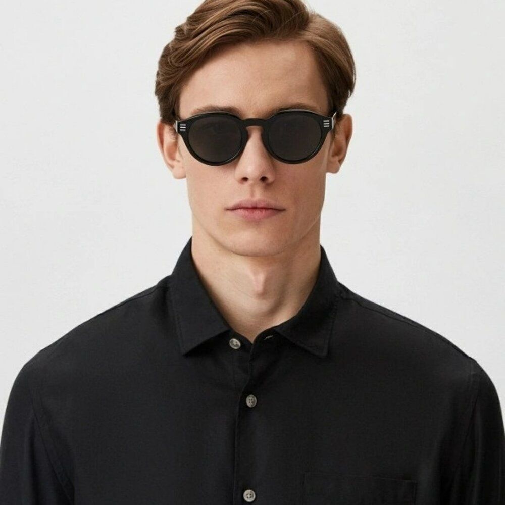 NEW Burberry BE4404 300187 Black Grey Oval Unisex Sunglasses BE4404